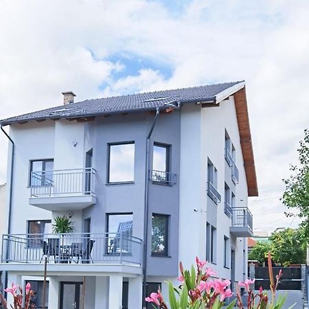 Silver Eden Apartments Cluj-Napoca Exterior photo